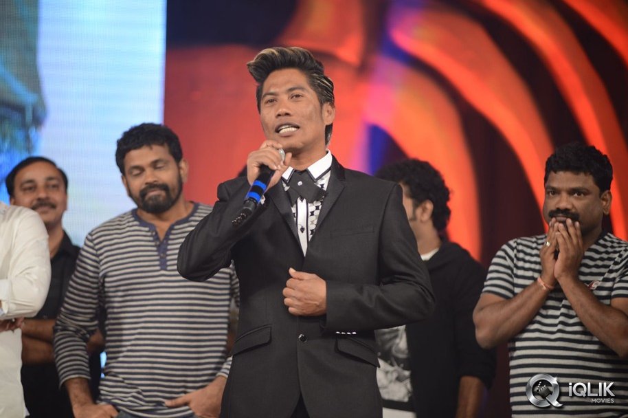 1-Nenokkadine-Movie-Audio-Release